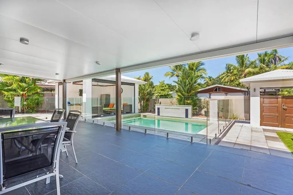 Trinity Beach Stunner - Tropical Entertainer 0*, Trinity Beach Australien