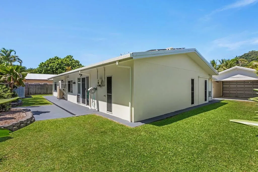 Trinity Beach Stunner - Tropical Entertainer 0*, Trinity Beach Australien
